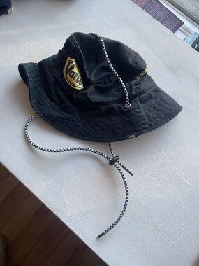 vans bob hat